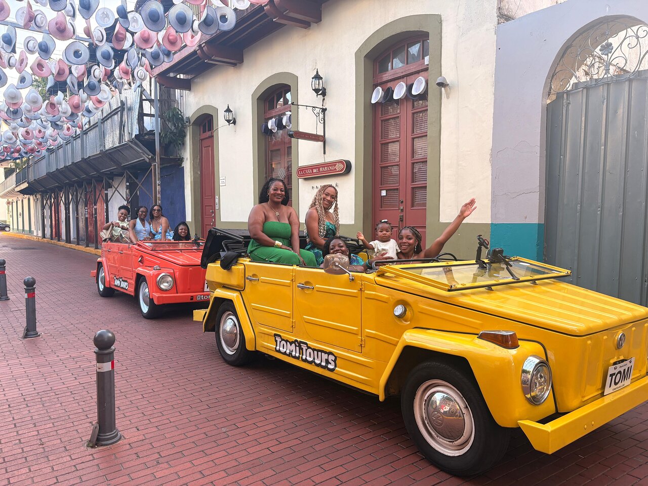 VW Safari tour in Panama City with Tomi Tours